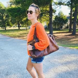 Meet your Posher, Lauren